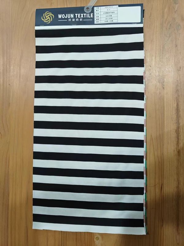 환경 친화적 인 자연적 인 피부 친화적 인 캐주얼 웨어용 호흡 할 수 있는 줄무늬 넥타이 천