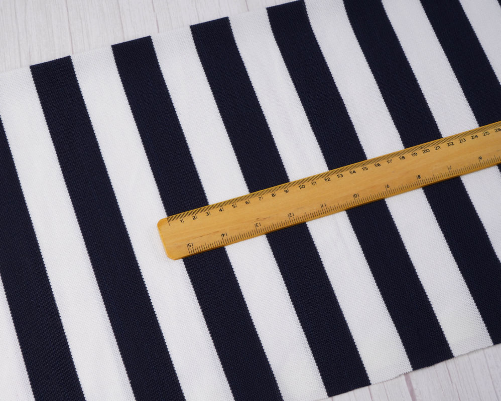 천연 및 높은 주름 저항성 색상 단성 반 주름 및 크립 버전