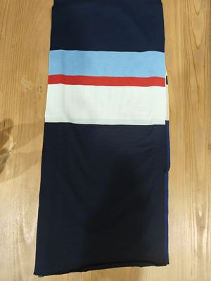 좋은 가격 매끄럽고 세련된 편안한 맑은 곡물 스트라이프 된 직물 폴로 셔츠 온라인으로